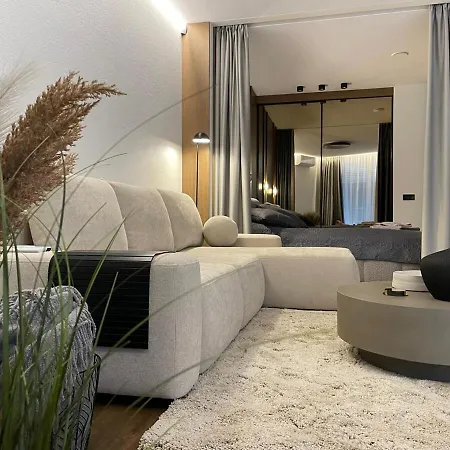 Premium With Terrace In Apartamento *